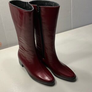 Elegant Maroon Heeled Boots